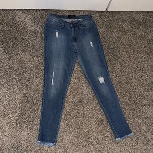 AKIRA Women’s Skinny Distressed Jeans in Dark Blue Wash Size 9 (28)